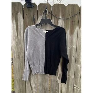 Madison + Hudson Women Grey Black Colorblock V-Neck‎ Sweater GS821074 Size S